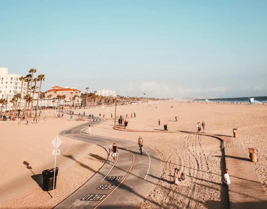 Lovely Studio On The Promenade! Free Parking Los Angeles Esterno foto